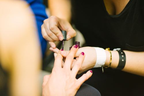 Ultimate Guide to Organizing Your Makeup: Improve Your Routine with Homeo Cure Creams and Top Facial Kits Including the Best in Pakistan