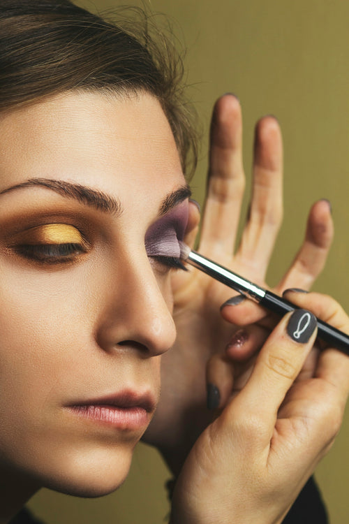 How a Makeup Organizer Can Transform Your Beauty Routine