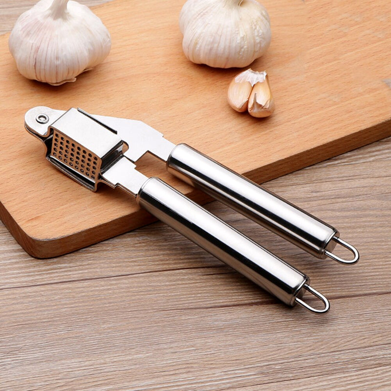 Garlic Mincer: Stainless Steel Manual Press