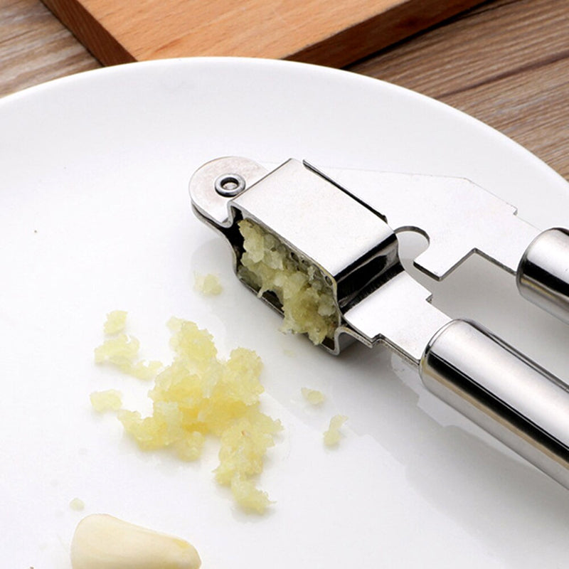 Garlic Mincer: Stainless Steel Manual Press